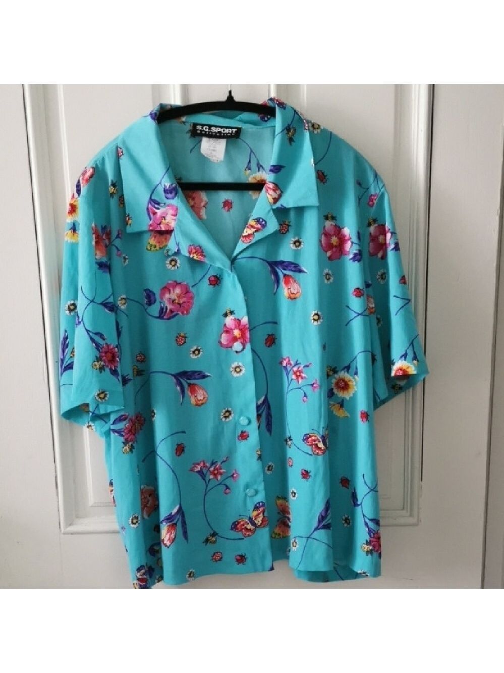 Vintage S.G. Sportcollection novelty butterfly, floral, bees print blouse. 2X